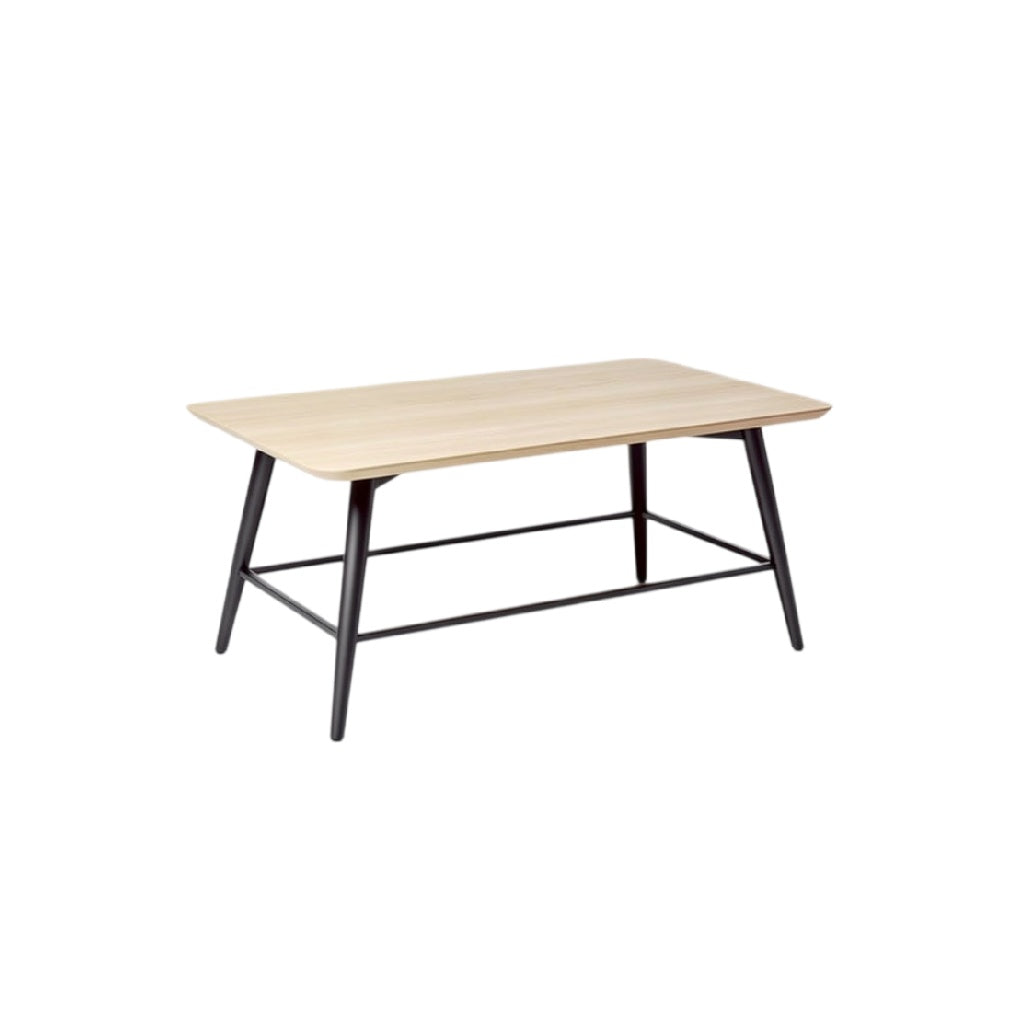 **Table rectangulaire en bois avec pieds en métal noir**